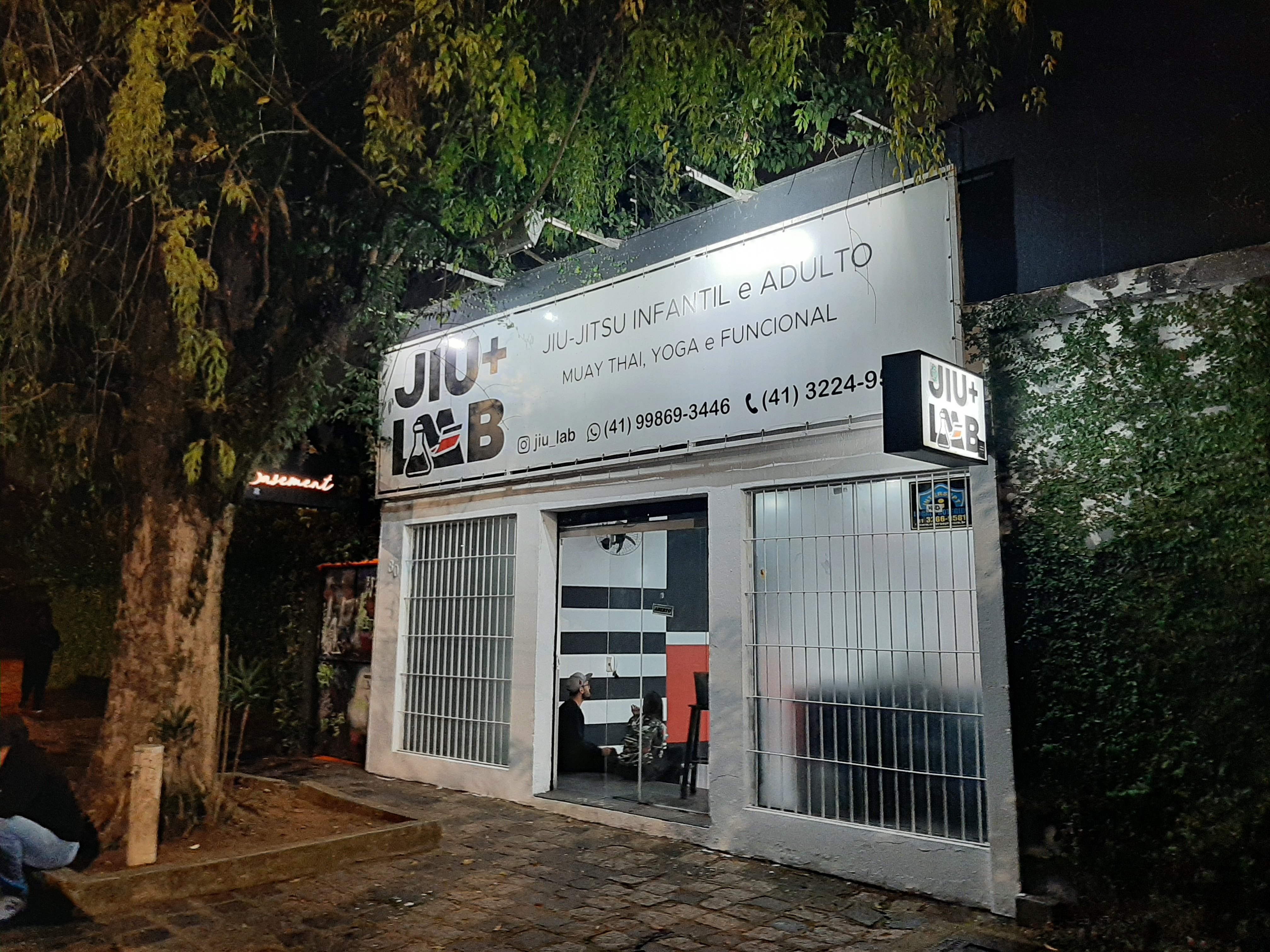 Jiu + Lab (Checkmat)
