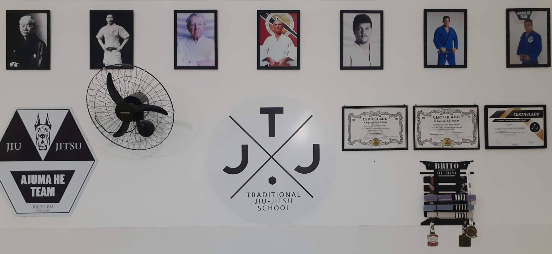 AJUMAHE Team - Foto 1