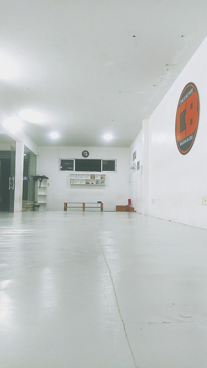 Escola de Jiu-Jitsu Carlos Brothers