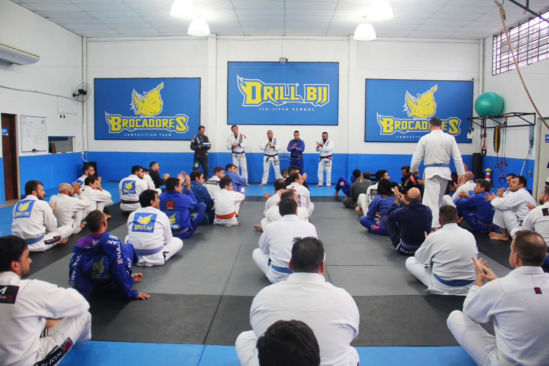 Drill Brazilian Jiu-Jitsu School