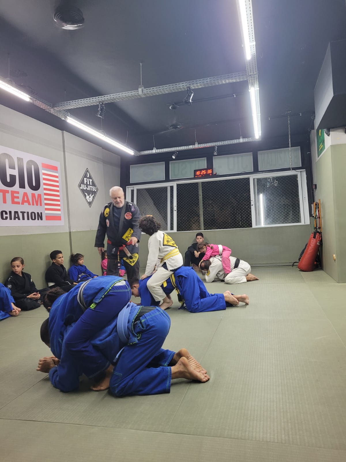 Jiu-Jitsu em Rio de Janeiro: Guia Completo de Academias e Treinos (2026)