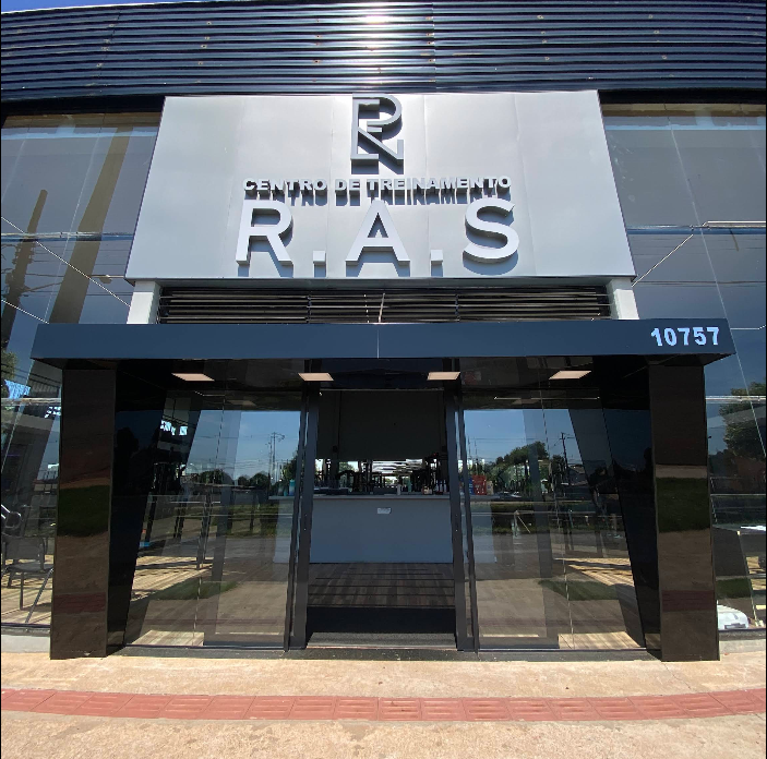 Escola de jiu-jitsu Maycon Júnior