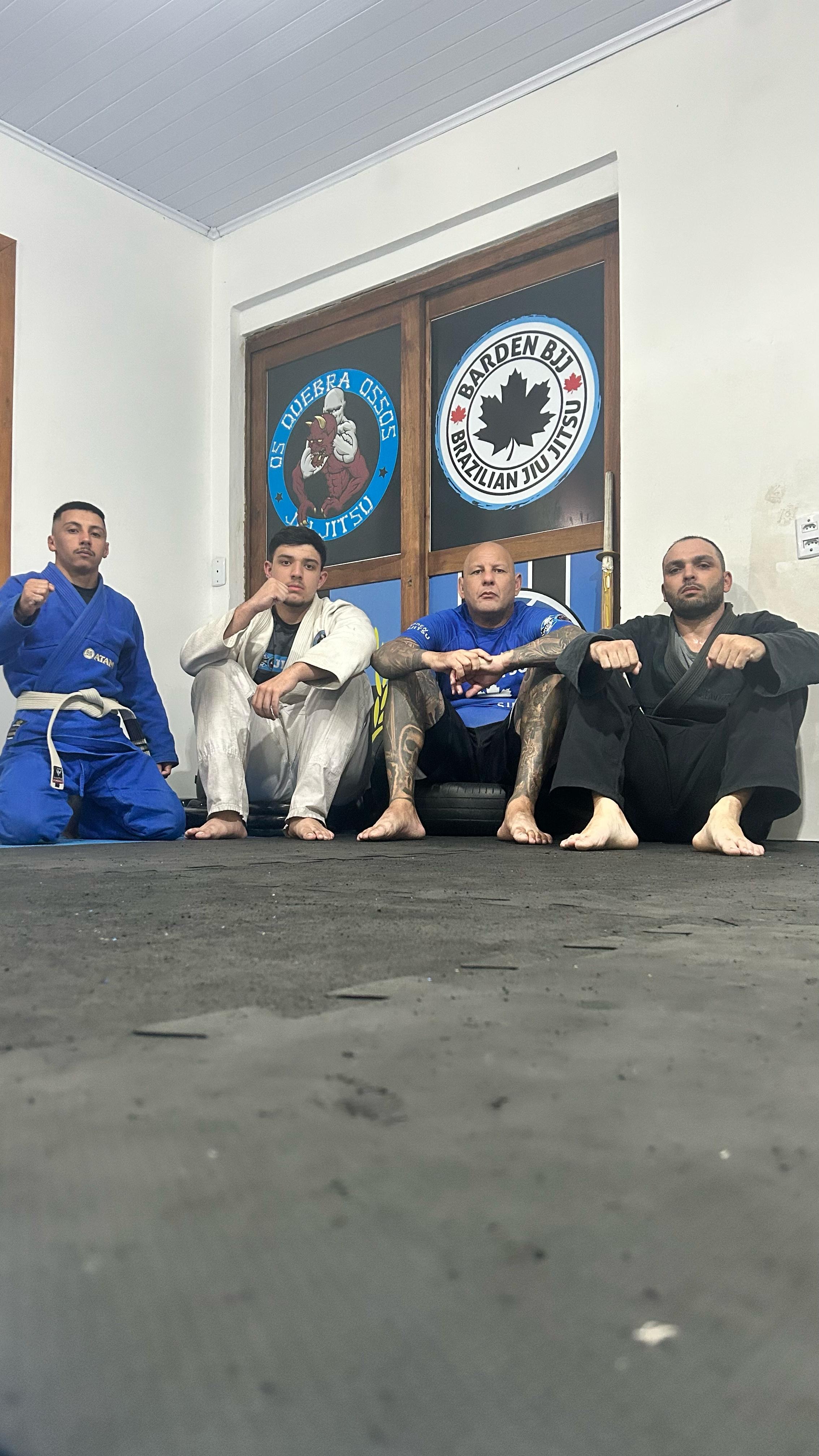 Os Quebra Ossos Jiu-Jitsu